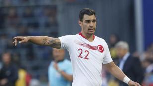 Trabzonspor Kaan Ayhan için Galatasaray ile yarışıyor