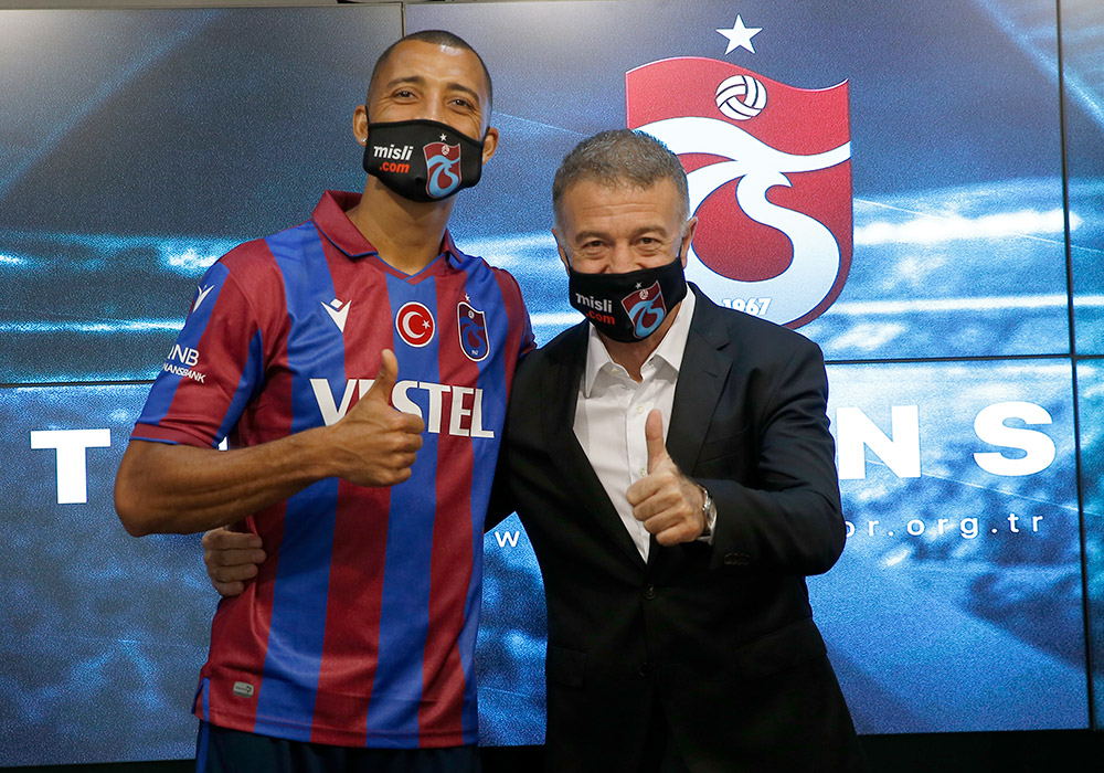 Trabzonspor’da Djaniny ve Hugo’ya imza töreni